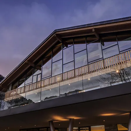 Hotel Grand Mont Blanc, By R Collection 5*