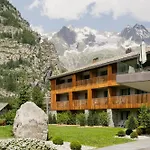 Grand Mont Blanc, By R Collection Курмайор