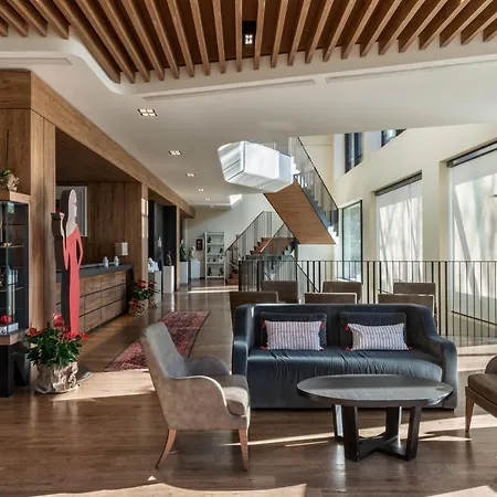 Hotel Grand Mont Blanc, By R Collection Courmayeur
