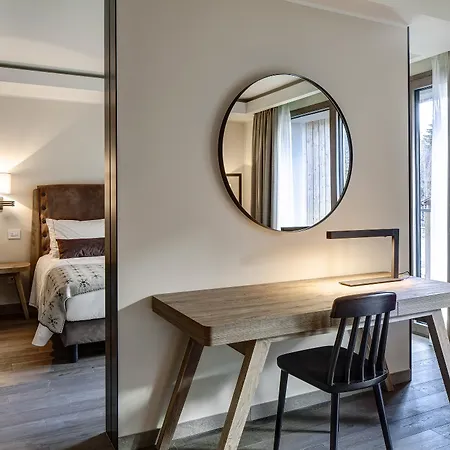 Grand Mont Blanc, By R Collection 5* Courmayeur
