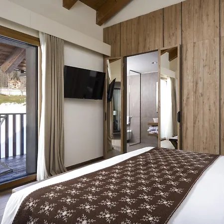 Grand Mont Blanc, By R Collection 5* Courmayeur