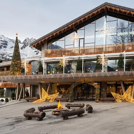 Grand Mont Blanc, By R Collection Hotel 5*