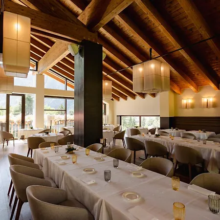 ホテル Grand Mont Blanc, By R Collection 5*