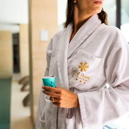 Grand Mont Blanc, By R Collection