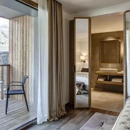 ホテル Grand Mont Blanc, By R Collection 5*