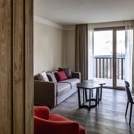 Hotel Grand Mont Blanc, By R Collection Courmayeur