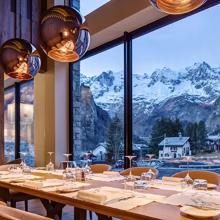 Grand Mont Blanc, By R Collection Hotel Courmayeur