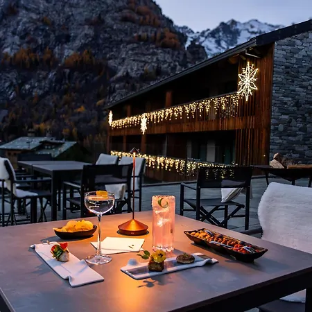 Grand Mont Blanc, By R Collection 5* クールマイユール