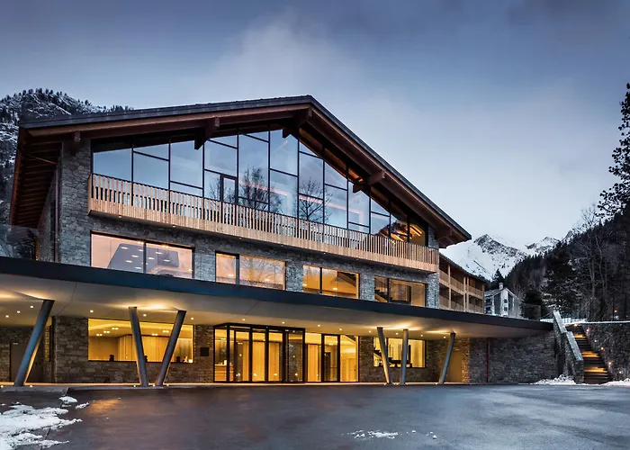 Grand Mont Blanc, By R Collection Hotel 5*