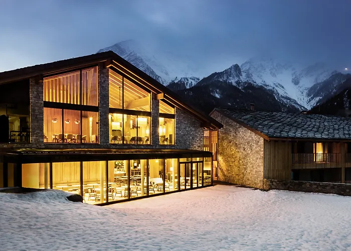 Grand Mont Blanc, By R Collection 5*