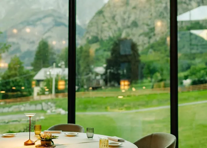 Grand Mont Blanc, By R Collection Курмайор