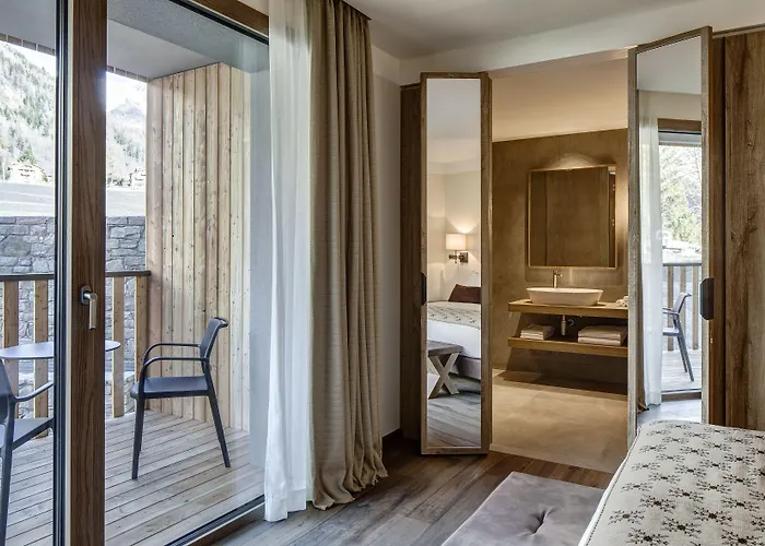 Отель Grand Mont Blanc, By R Collection 5*