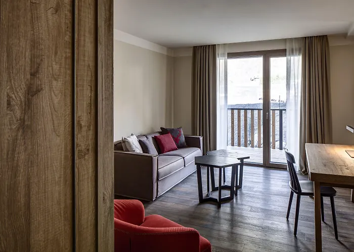 Отель Grand Mont Blanc, By R Collection Курмайор